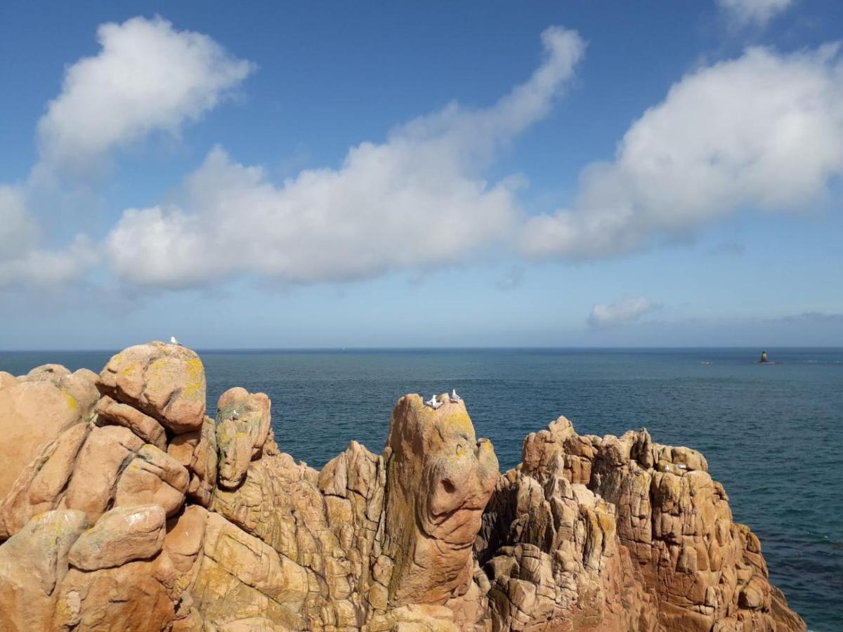 Ty Ann Maison Avec Jardin Clos De Mur, A Proximite Des Commerces Et A 3Km Des Plages Penvénan Exterior foto